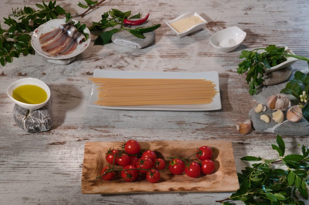 SPAGHETTI ANCHOVIES AND BREAD CRUMBLE